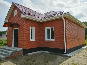 Хомут универсальный для водосточной трубы LUX, пломбир - 24